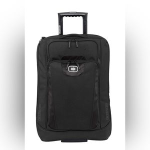 OGIO® Nomad 22 Travel Luggage Bag